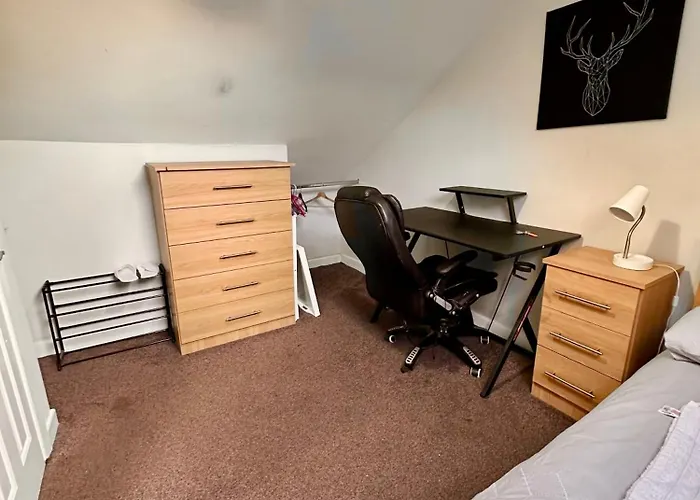 Spacious In Homestay