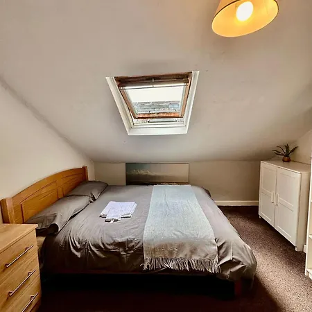 Privatunterkunft Spacious In