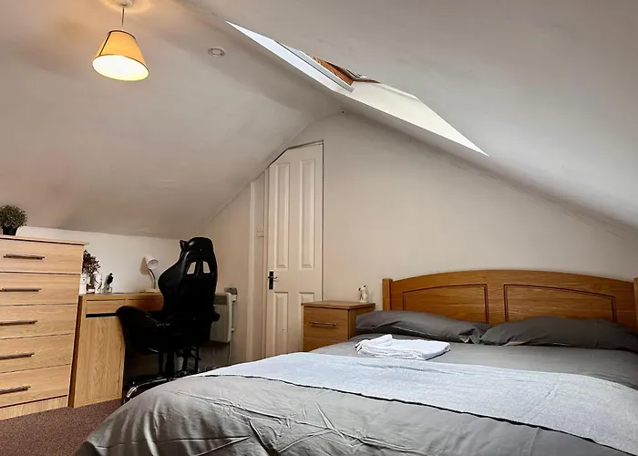 Spacious In Проживание в семье *